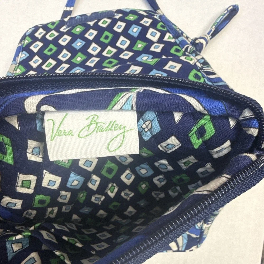 Vera Bradley Quilted Paisley Crossbody Bag Blue Green White Small Zip Pockets